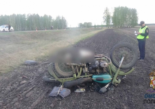 В Омской области погиб мотоциклист на советском «урале»