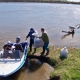 В затопленных районах Омской области пенсии развозят на лодках