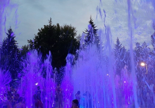 В Омске почти сразу «умолк» цветной фонтан