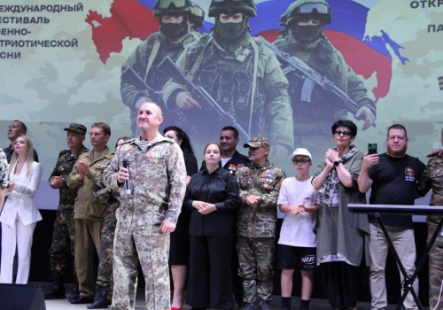 В Омске стих последний аккорд фестиваля военно-патриотической песни «Автомат и гитара»