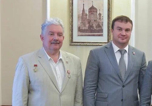 Хоценко наградил бывшего вице-спикера Госдумы Бабурина