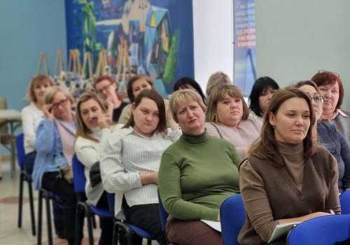 В Омске проводит занятия тематическая «Школа ЖКХ»