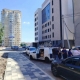 Благоустройство территории возле нового корпуса КМХЦ в Омске выходит на завершающую стадию