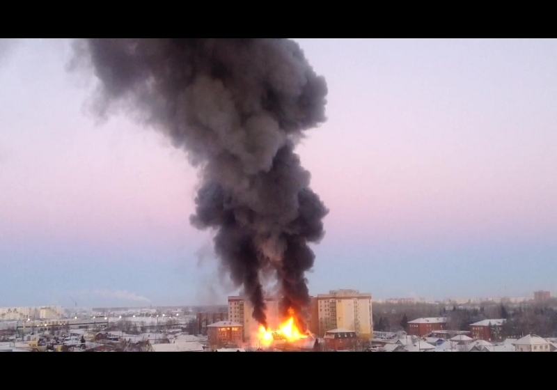 Бам пожар. Пожар в Амуре Омск. Пожар в Омске сейчас в Амуре. Пожар в Амуре Омск сегодня. Амур-2 Омск пожар.